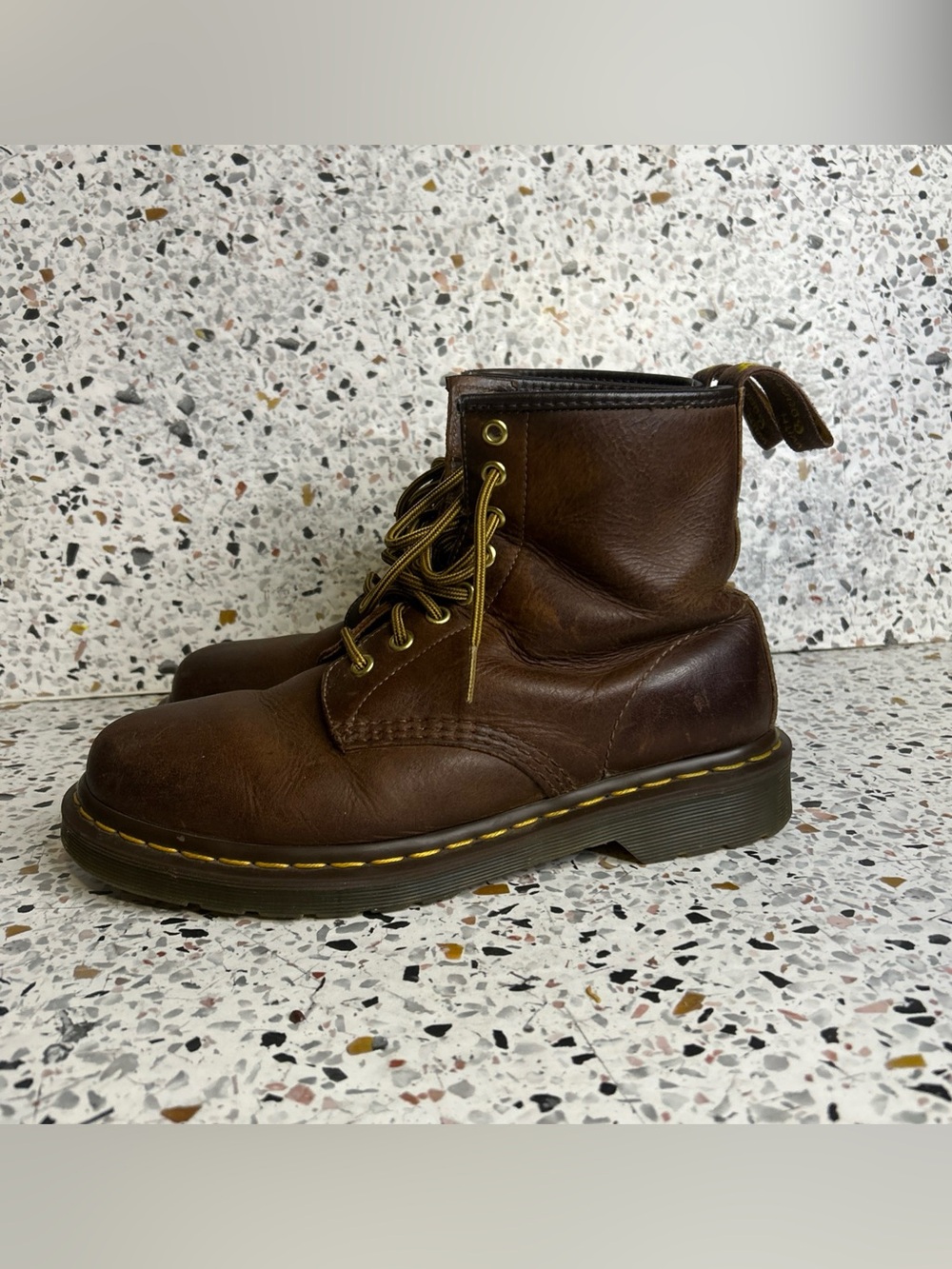 Dr. Martens 1460 Crazy Horse brown lace boots Unisex US men 8 women 9